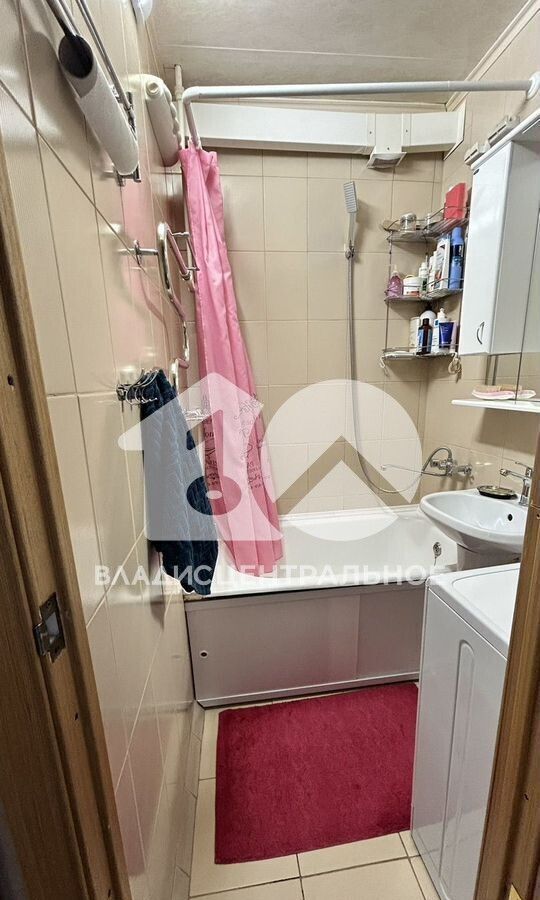 квартира г Новосибирск р-н Калининский Гвардейский ул Лейтенанта Амосова 62 фото 13