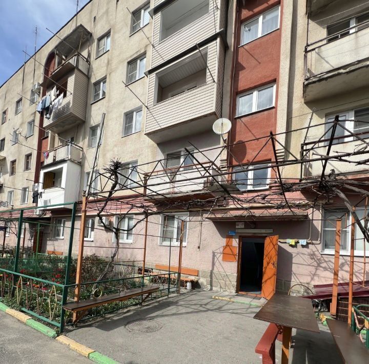 квартира р-н Правобережный г Беслан ул Дзарахохова 41 фото 1