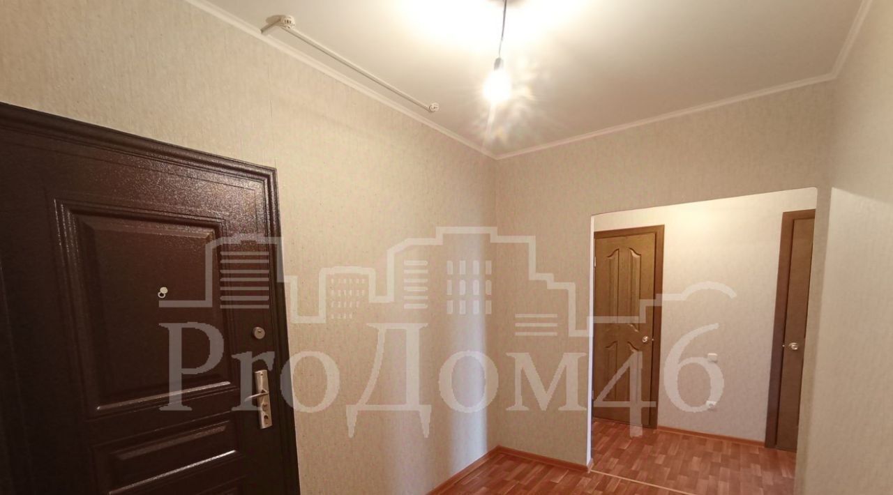 квартира г Курск р-н Центральный пр-кт Вячеслава Клыкова 69 фото 3