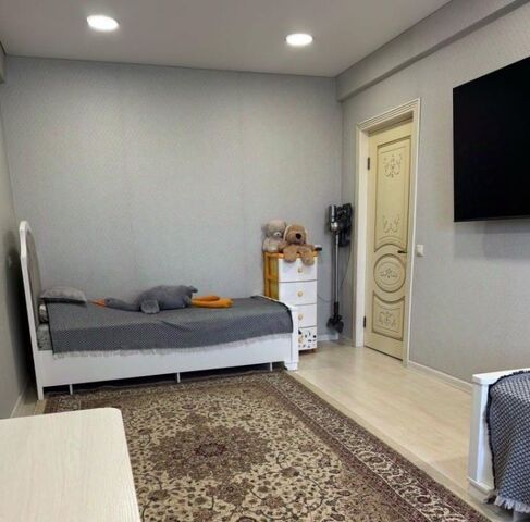 р-н Кировский дом 83а фото