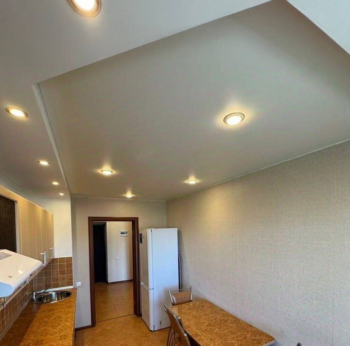 квартира г Саратов р-н Кировский ул им Батавина П.Ф. 12 фото 2
