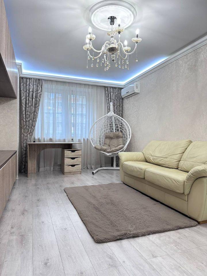 квартира г Краснодар р-н Прикубанский ул им. Петра Метальникова 5/1 фото 3