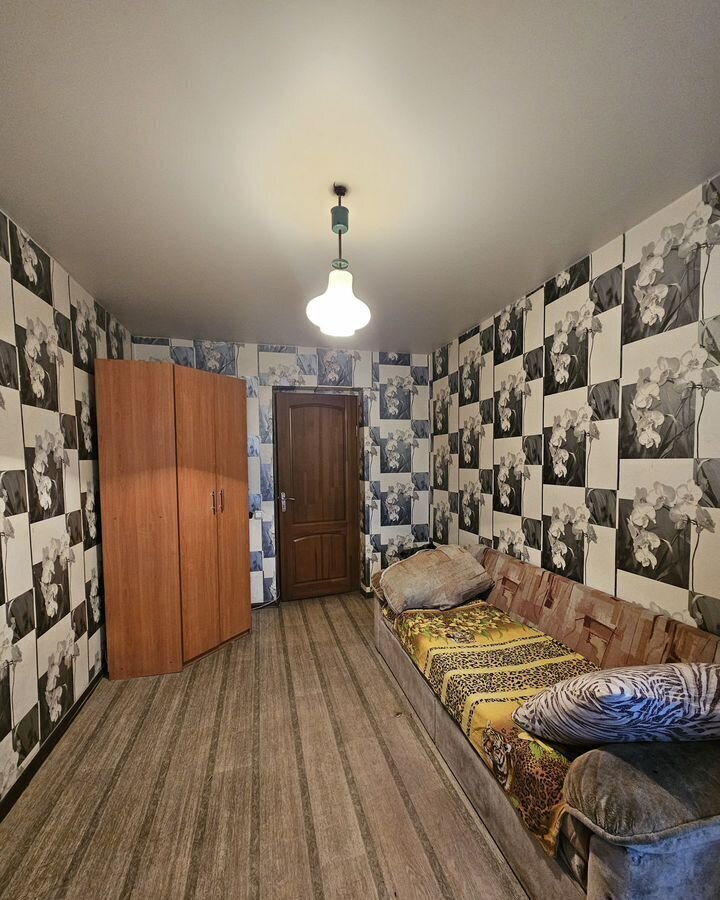 комната г Нижний Тагил р-н Тагилстроевский ул Металлургов 64 фото 3