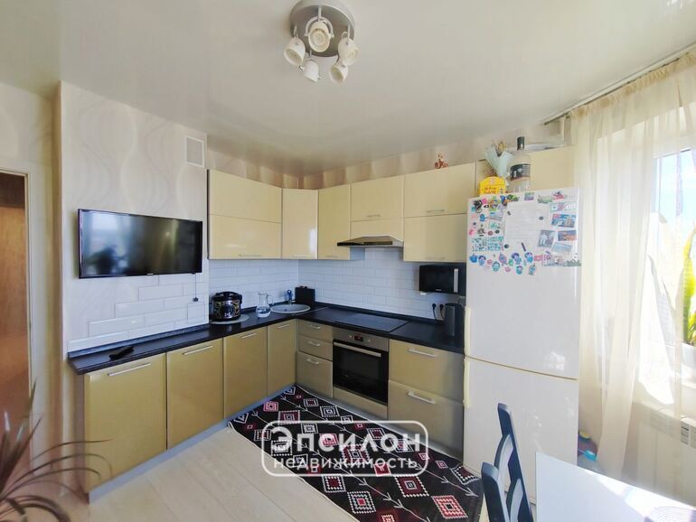 квартира г Курск р-н Центральный пр-кт Вячеслава Клыкова 49 фото 2