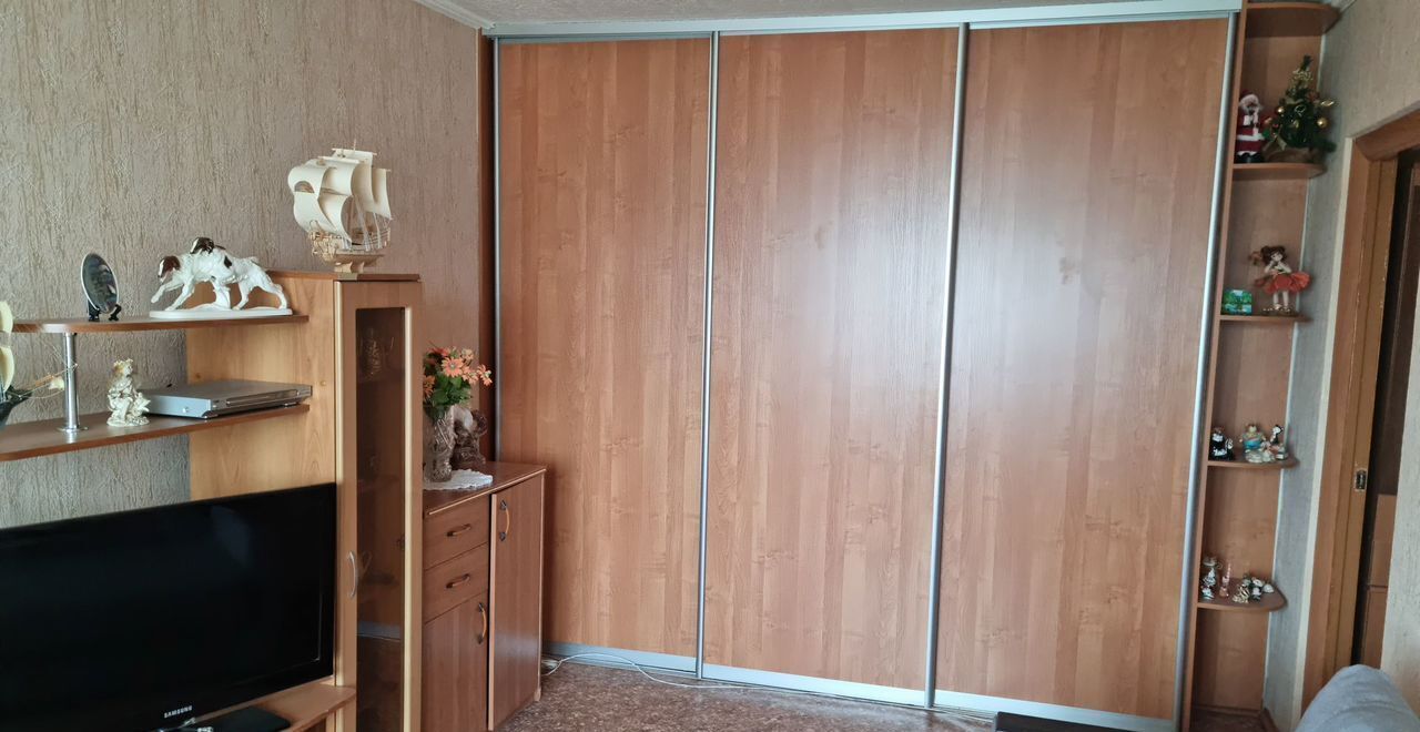 квартира г Тольятти р-н Автозаводский ул Юбилейная 69 фото 2