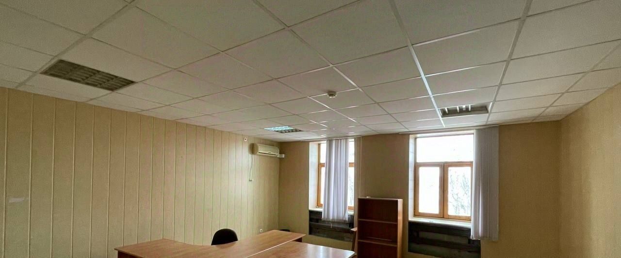 офис г Оренбург р-н Центральный ул Мусы Джалиля 6 фото 1