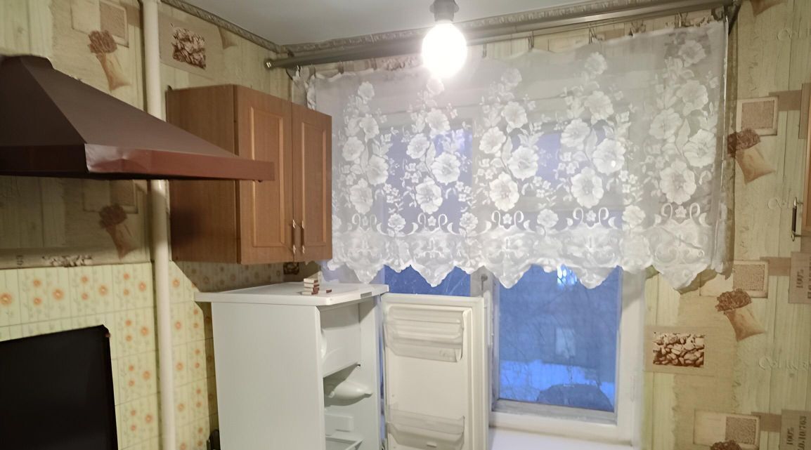 квартира г Саратов р-н Волжский ул Первомайская 37/45 фото 10