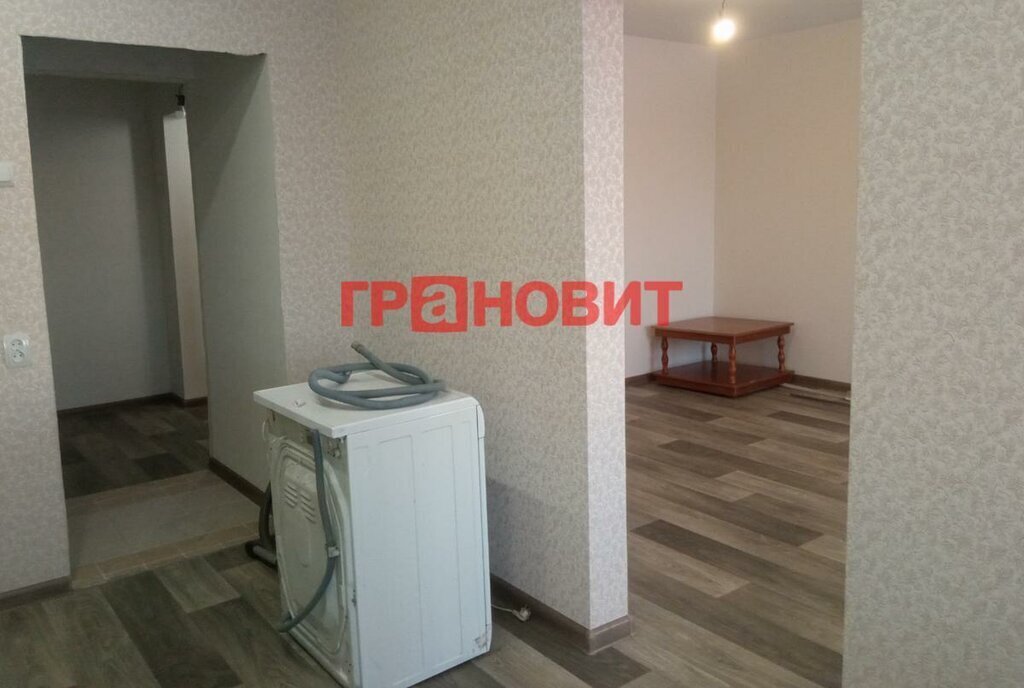 квартира г Новосибирск Золотая Нива ул Плющихинская 10 фото 4