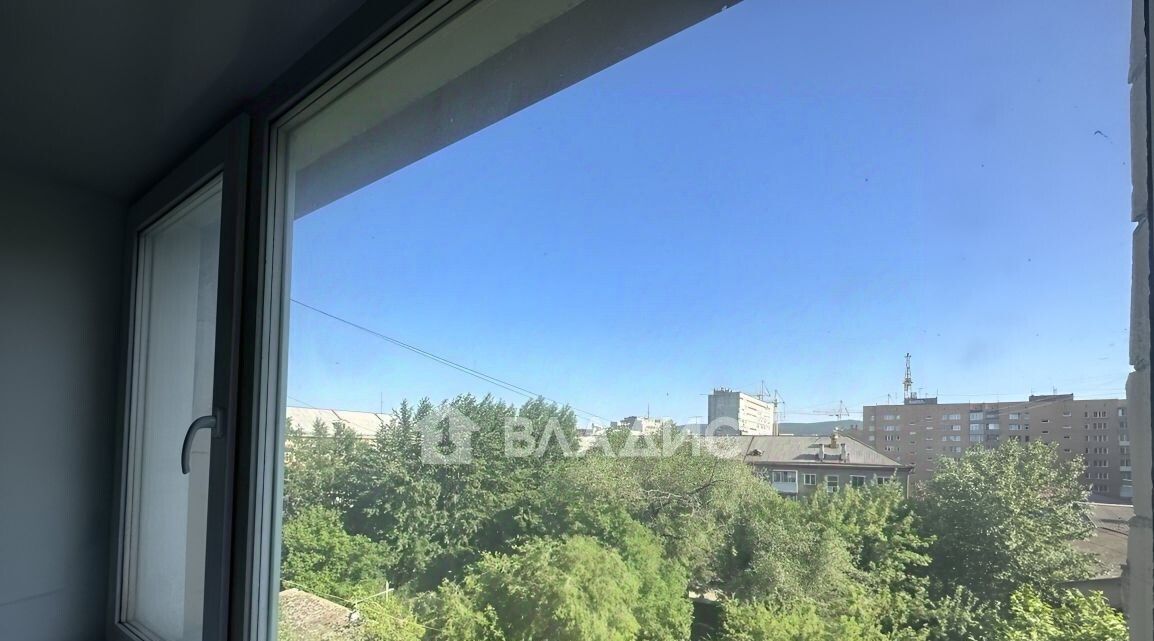 квартира г Красноярск р-н Железнодорожный пл Красная 1 фото 5