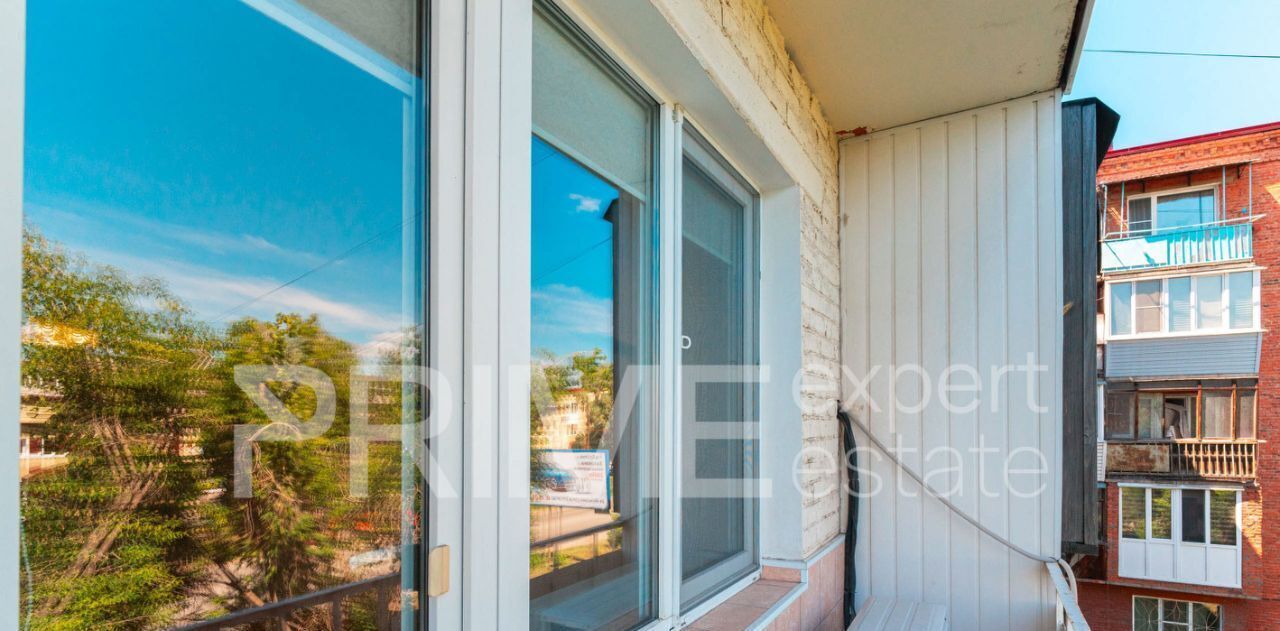 квартира г Омск р-н Центральный ул Октябрьская 126 фото 15
