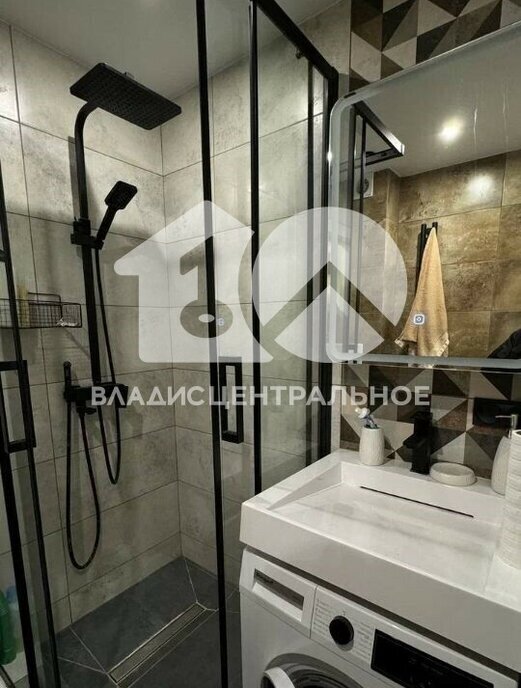 квартира г Новосибирск р-н Дзержинский Золотая Нива ул Кошурникова 41 фото 6