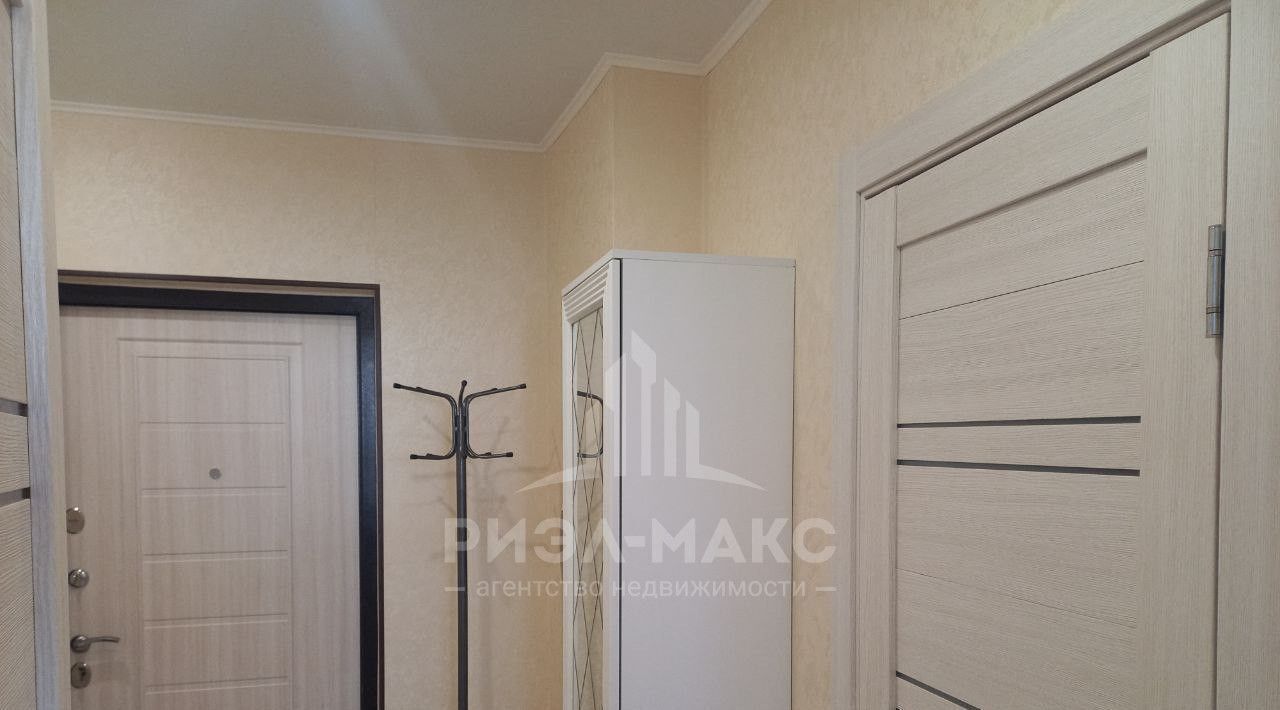 квартира г Брянск р-н Фокинский ул Белобережская 26а фото 7