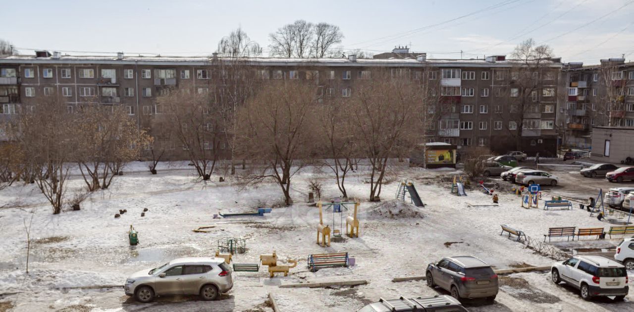квартира г Новокузнецк р-н Центральный ул Грдины 19 фото 6