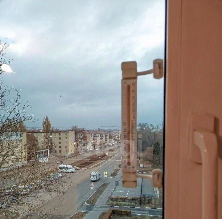 квартира г Старый Оскол пр-кт Комсомольский 3 фото 3