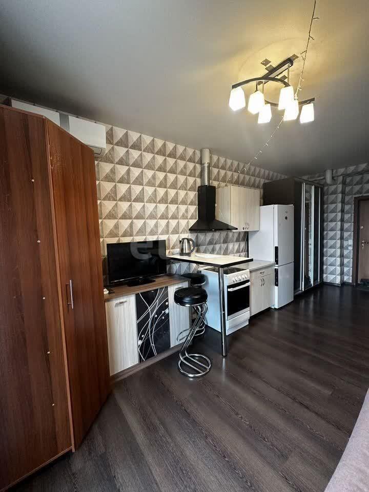 квартира г Новокузнецк р-н Центральный ул Кирова 21а фото 2