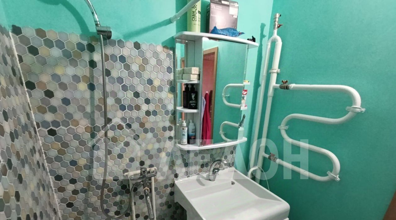 квартира г Омск р-н Центральный ул Завертяева 9к/18 фото 16