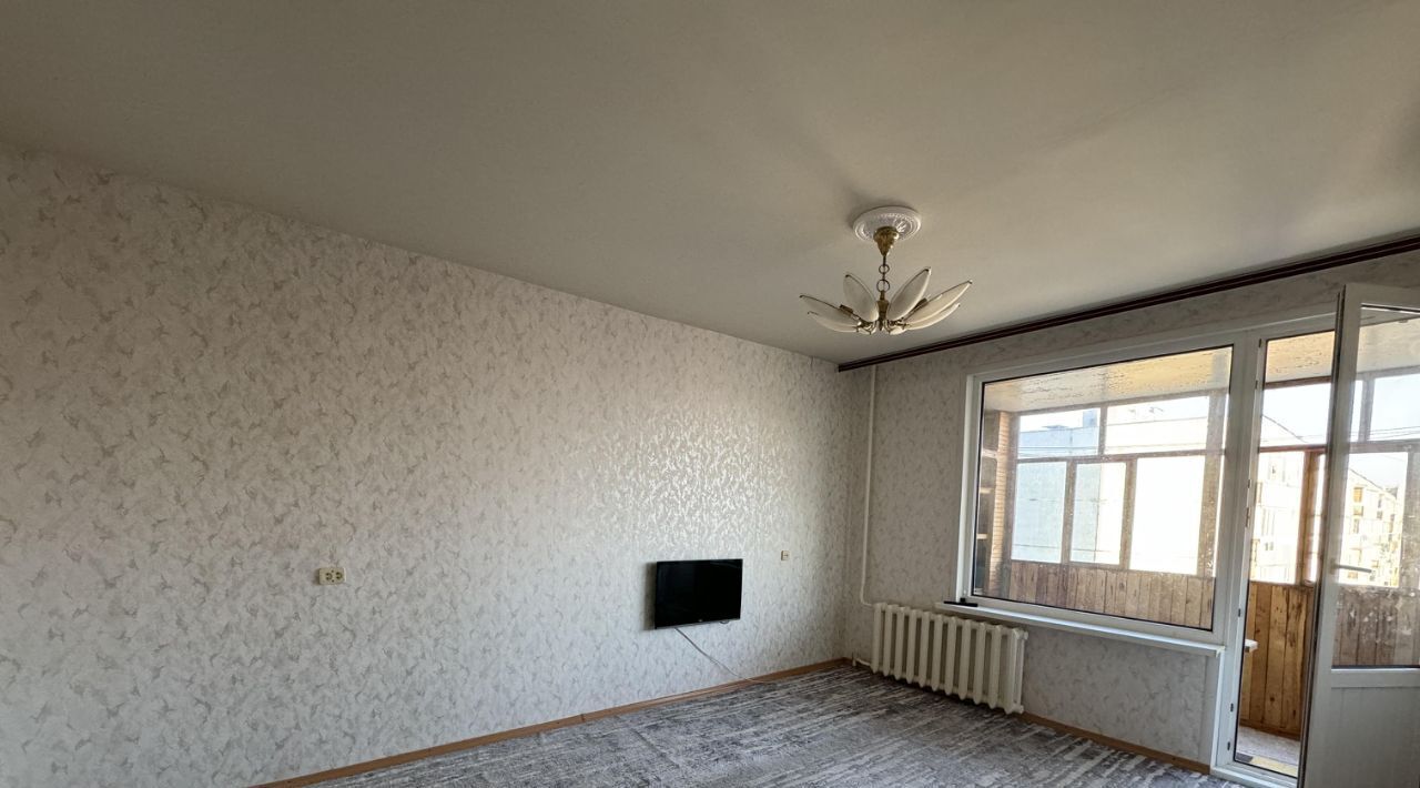 квартира г Тольятти р-н Автозаводский ул Юбилейная 21 фото 3
