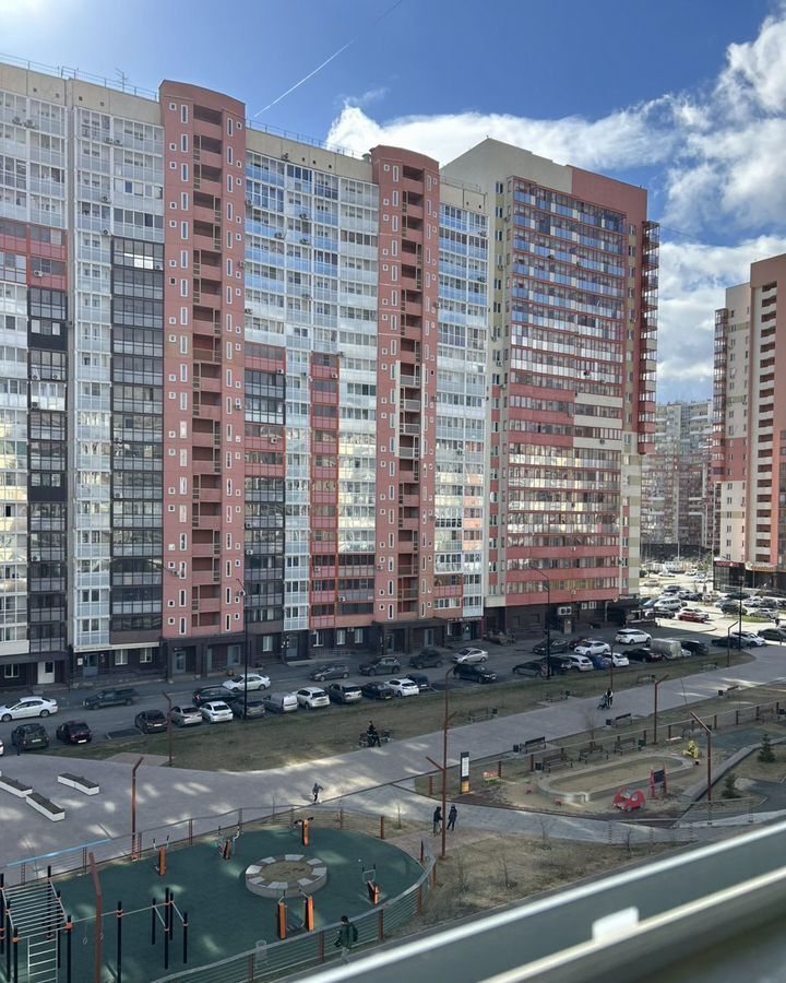 квартира г Челябинск р-н Калининский ул 40-летия Победы 61 жилой район «Академ Riverside» фото 3