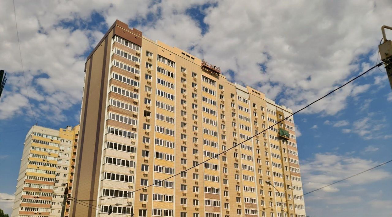 квартира г Волгоград р-н Ворошиловский ул им. милиционера Буханцева 40 фото 1