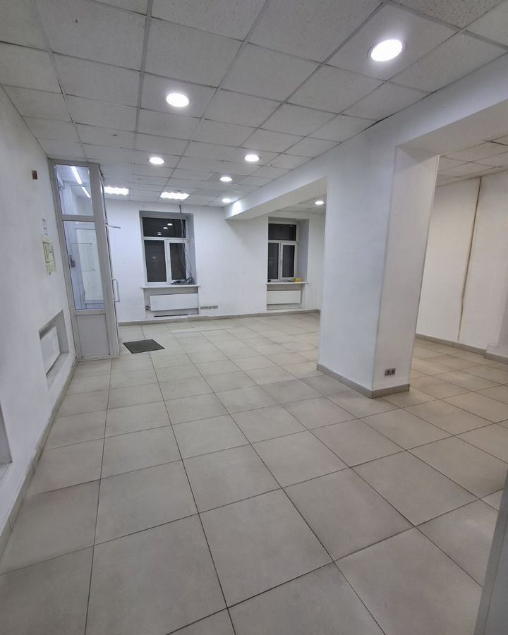 торговое помещение г Томск р-н Кировский ул Елизаровых 22 фото 5