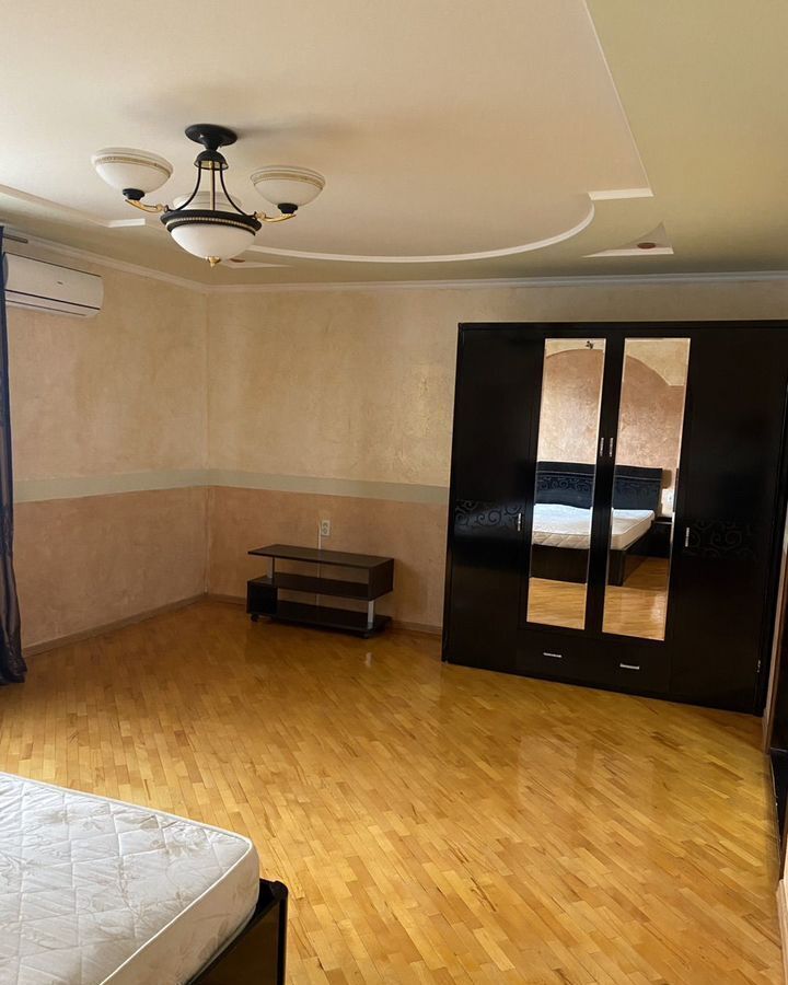 квартира г Краснодар р-н Западный пр-кт Чекистов 28 мкр-н Юбилейный фото 2