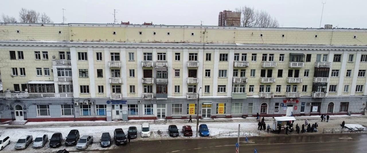свободного назначения г Барнаул р-н Октябрьский пр-кт Калинина 18 фото 1