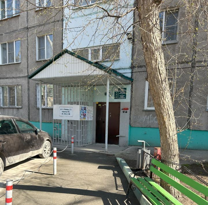 квартира г Новосибирск р-н Дзержинский Золотая Нива ул Адриена Лежена 3/1 фото 2