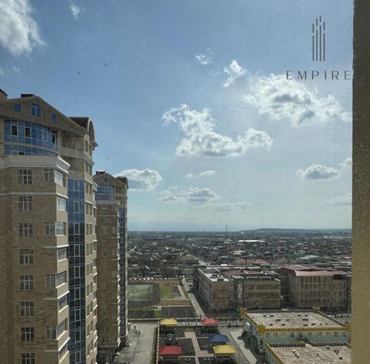 квартира г Грозный р-н Заводской ул. Хамзата У. Орзамиева, 13/86 фото 3