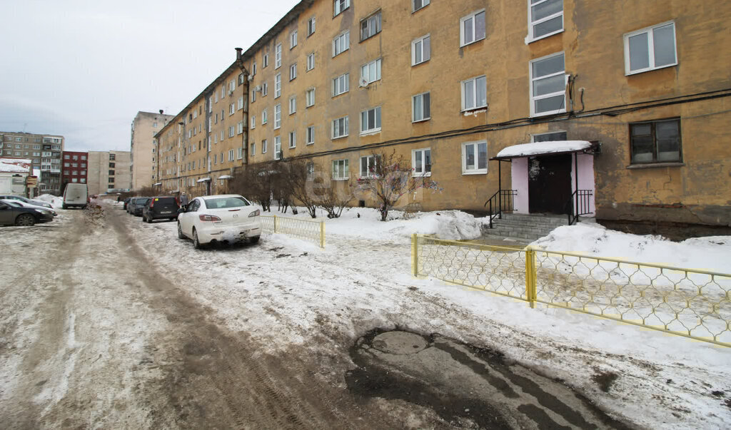 квартира г Нижний Тагил р-н Ленинский ул Первомайская 27 фото 13