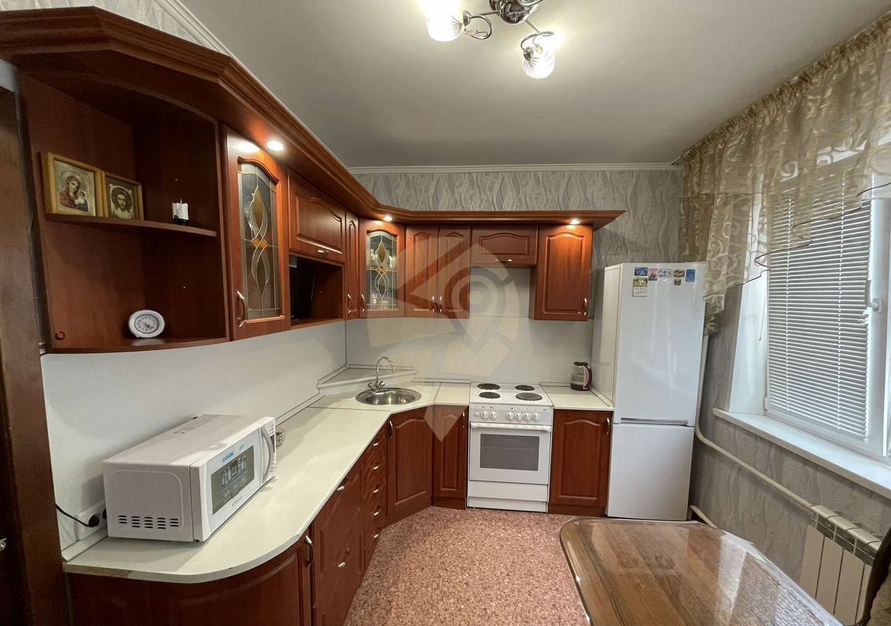 квартира г Старый Оскол мкр-н Макаренко, 22к 1 фото 1
