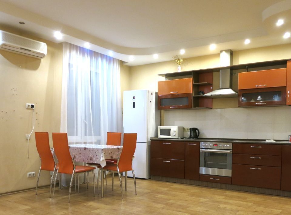 квартира г Омск р-н Кировский ул 70 лет Октября 10/3 фото 10