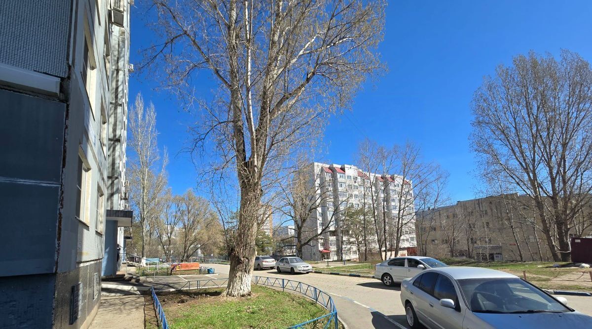 квартира г Тольятти р-н Комсомольский ул Механизаторов 17 фото 7