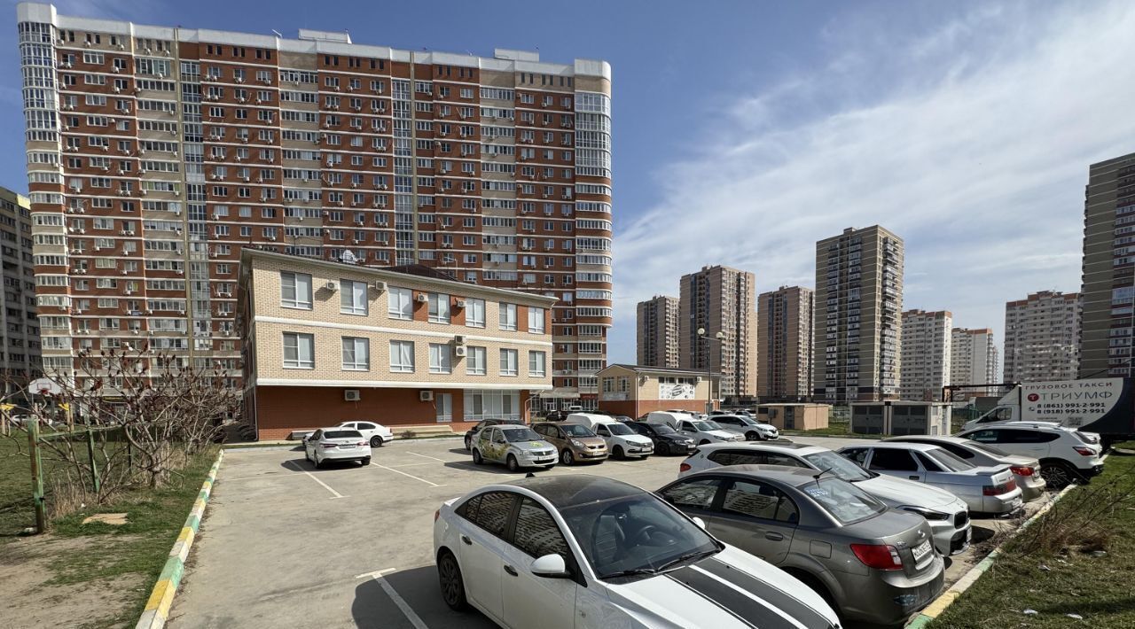 квартира г Краснодар р-н Карасунский ул им. Невкипелого 10 фото 21