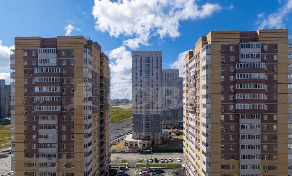 квартира г Тюмень р-н Центральный ул Мельникайте 2к/5 фото 2