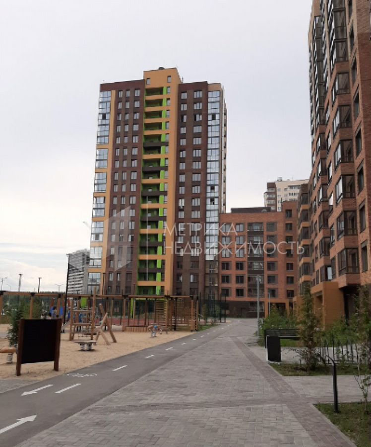 квартира г Тюмень р-н Калининский ул Фармана Салманова 12 фото 15