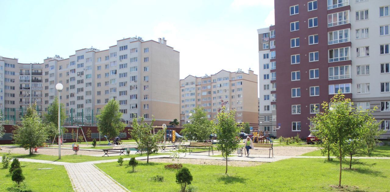 квартира г Калининград р-н Ленинградский ул Беловежская 7 фото 1