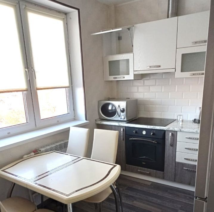 квартира г Омск р-н Центральный ул Учебная 20 фото 2