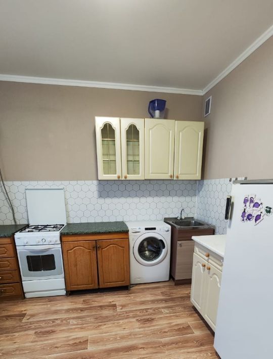 квартира г Орел р-н Заводской ул Авиационная 7к/1 фото 4