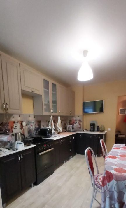 квартира г Тольятти р-н Автозаводский б-р Итальянский 20 фото 2