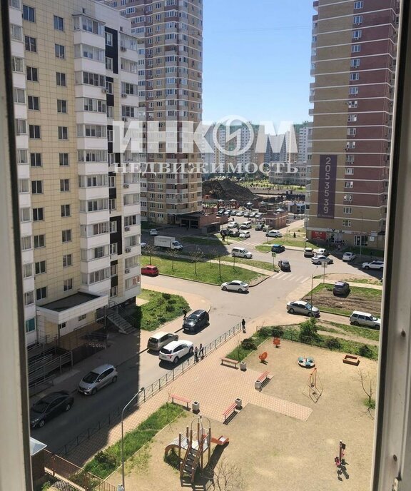 квартира г Краснодар пр-кт им. писателя Знаменского 9к/3 фото 12