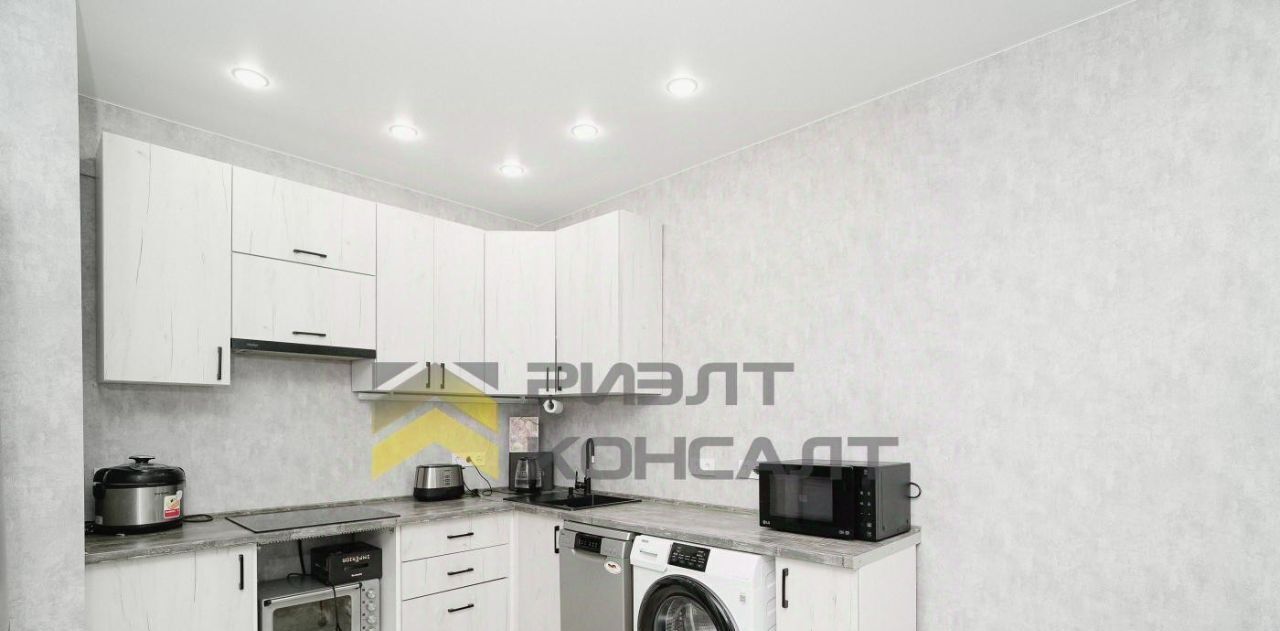 квартира г Омск р-н Кировский ул Взлетная 11/1 фото 4
