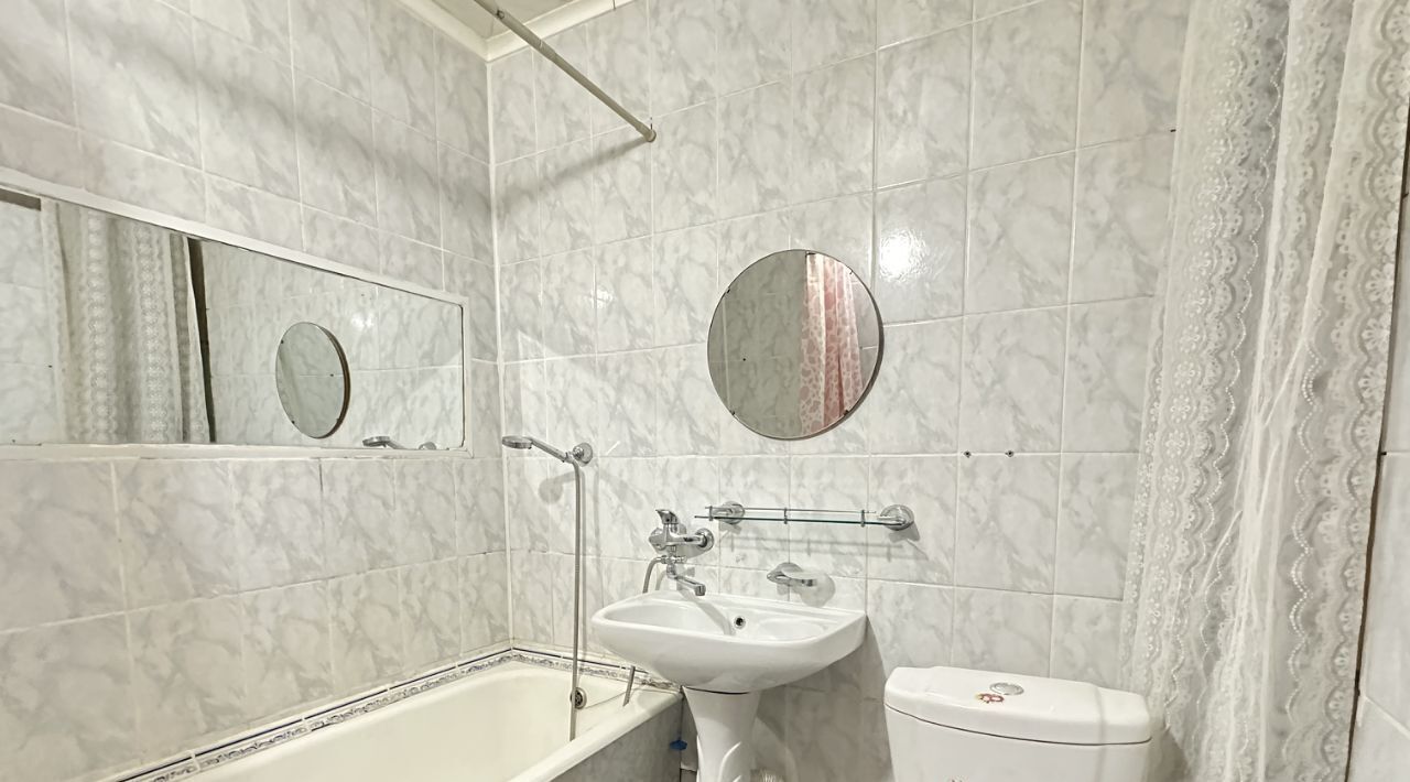 квартира г Омск р-н Кировский ул Дианова 2 фото 2