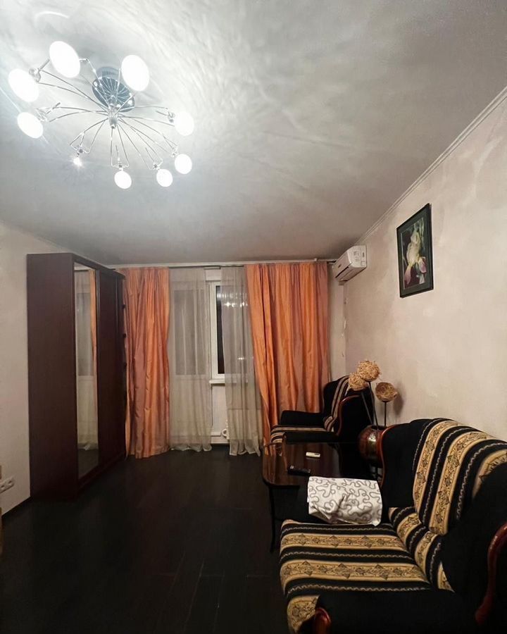 квартира г Москва метро Отрадное ул Декабристов 10к/1 фото 1