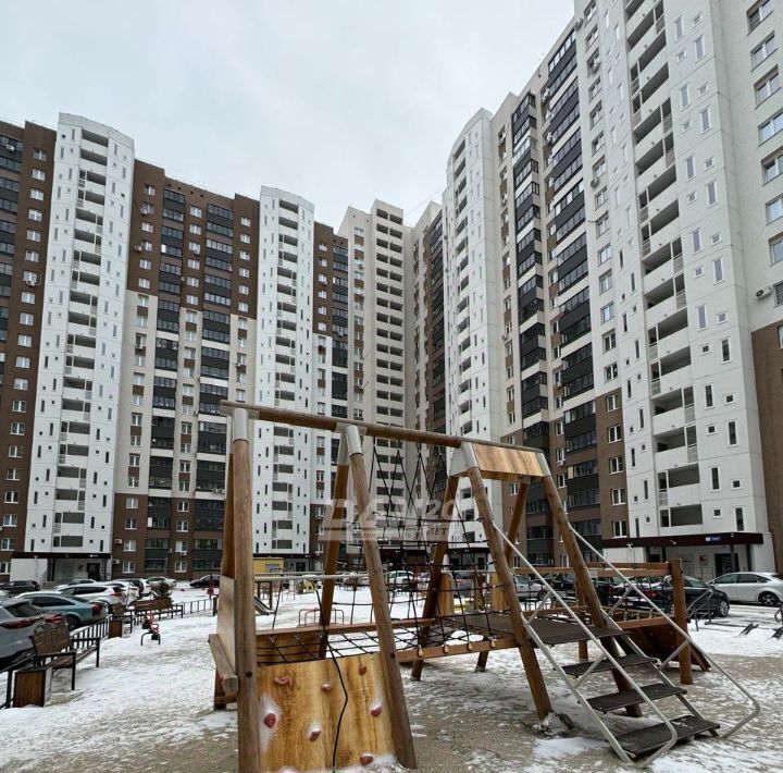 квартира г Челябинск р-н Калининский ул Университетская Набережная 99 фото 18