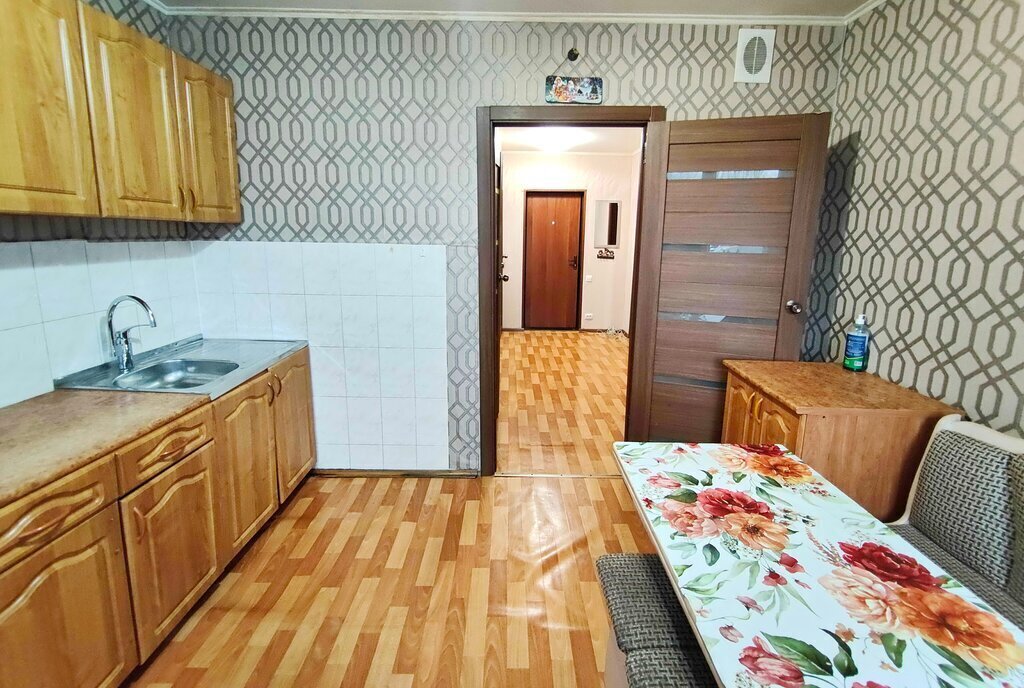 квартира г Старый Оскол ул Крутикова 17 фото 18