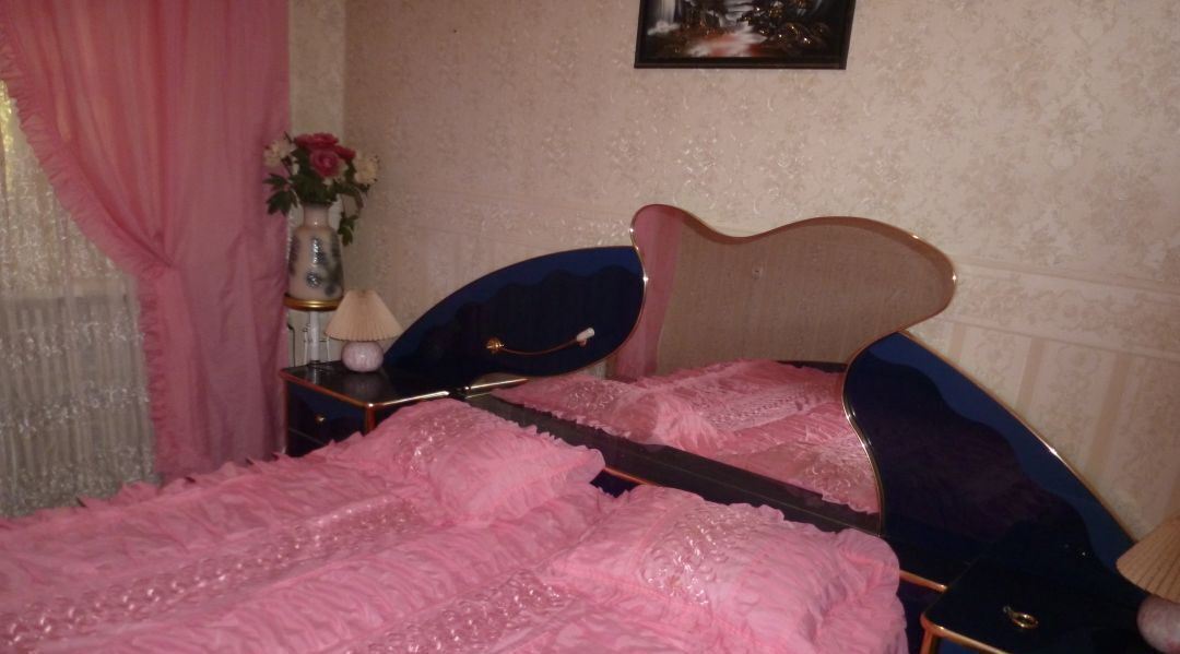 квартира г Волгоград р-н Дзержинский ул 8-й Воздушной Армии 19 фото 1