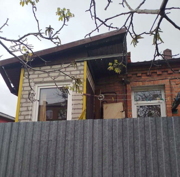 комната г Новороссийск р-н Центральный ул Фисанова 63 фото 1