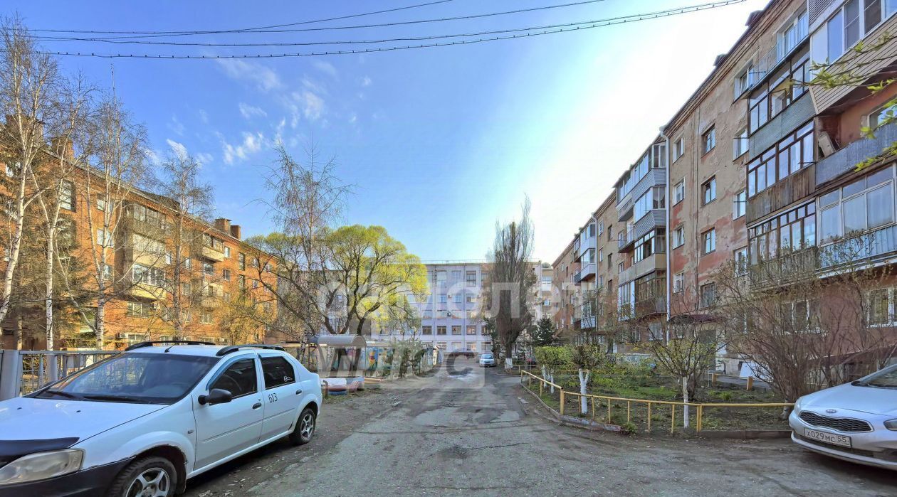 квартира г Омск р-н Центральный ул Рабиновича 124 фото 19