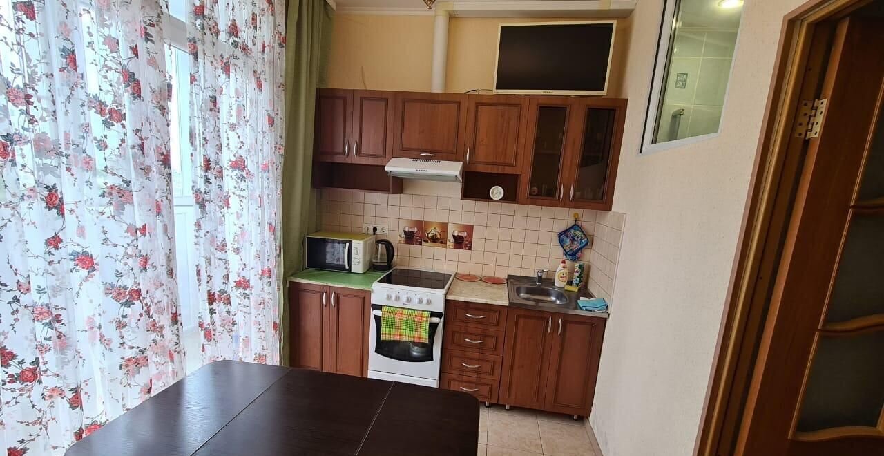квартира г Сочи р-н Адлерский Адлер ул 8 Марта 13/1 фото 7