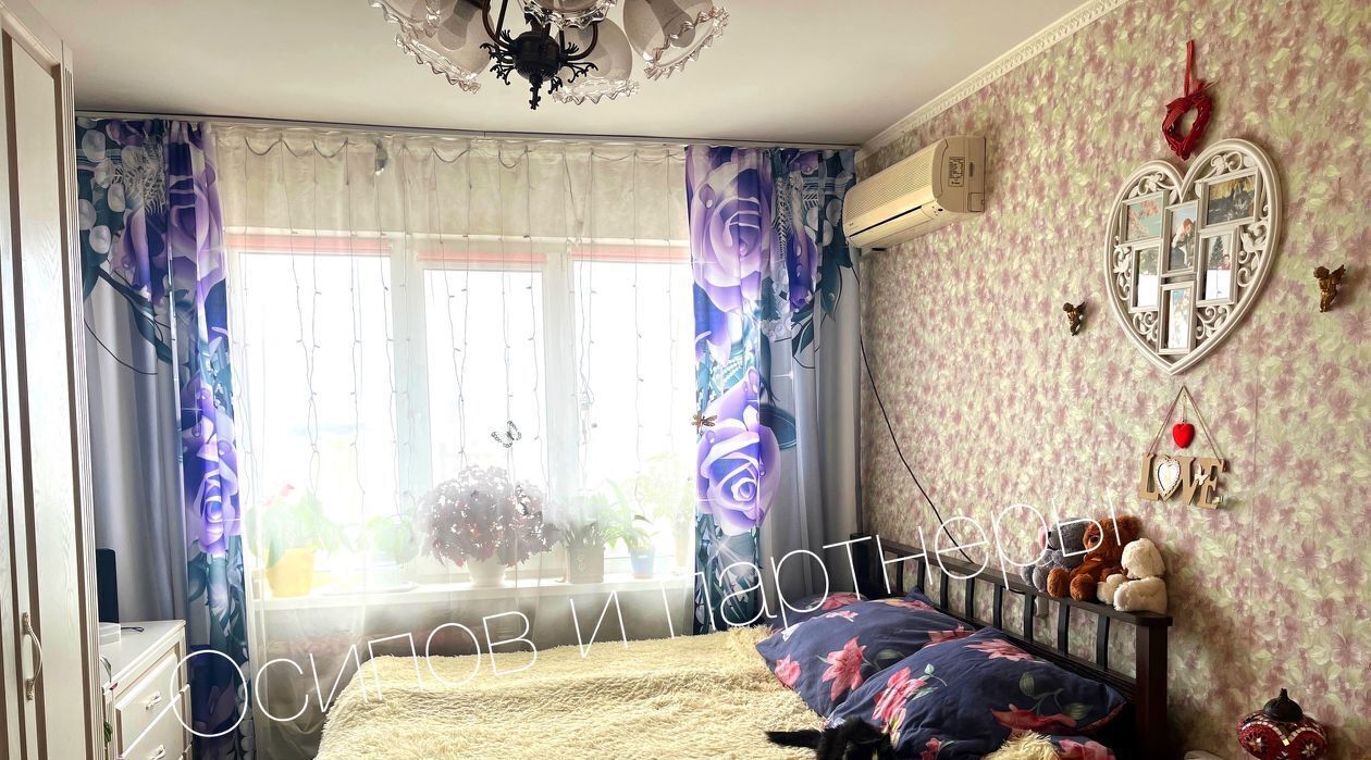 квартира г Омск р-н Центральный наб Тухачевского 20 фото 1